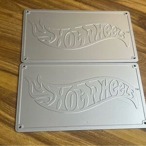 Hot Wheels Silver Decorative Wall Plates